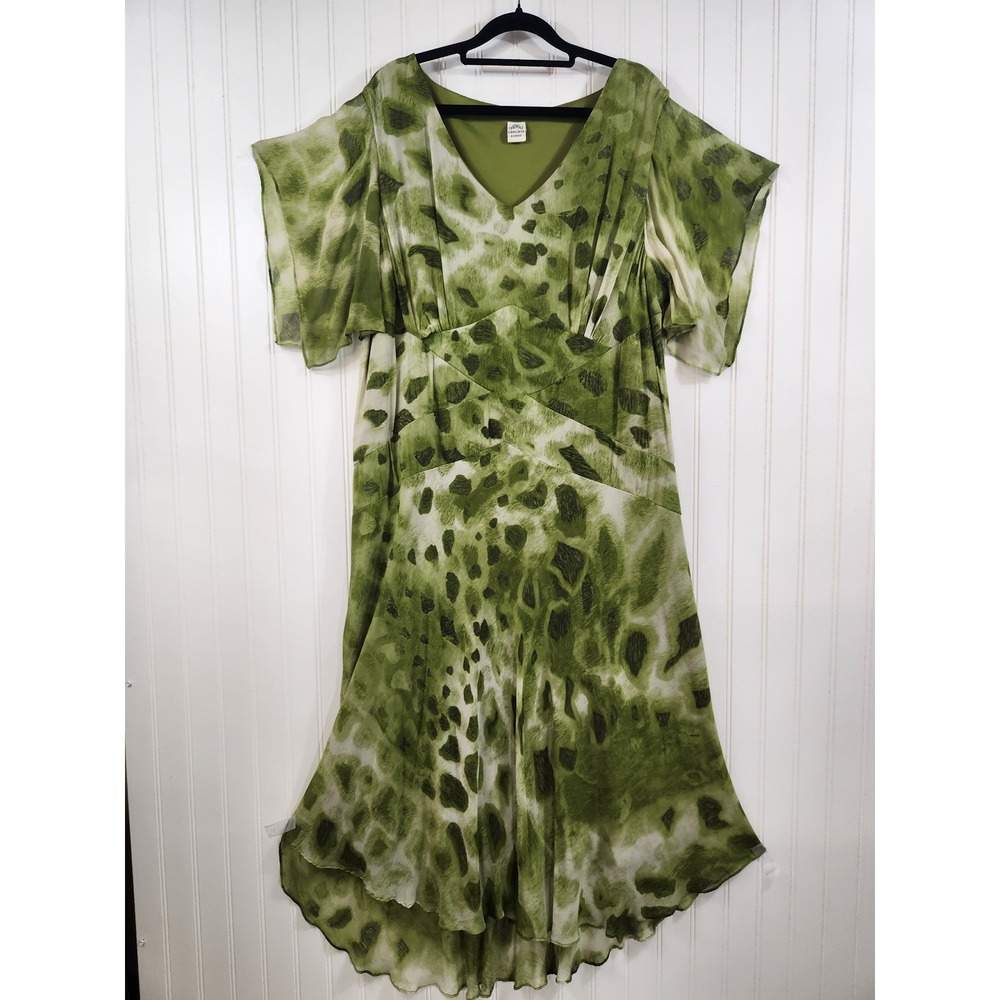 Sangria Woman Green Animal Print Chiffon Midi Dress Flutter Sleeve V-Neck 16/18